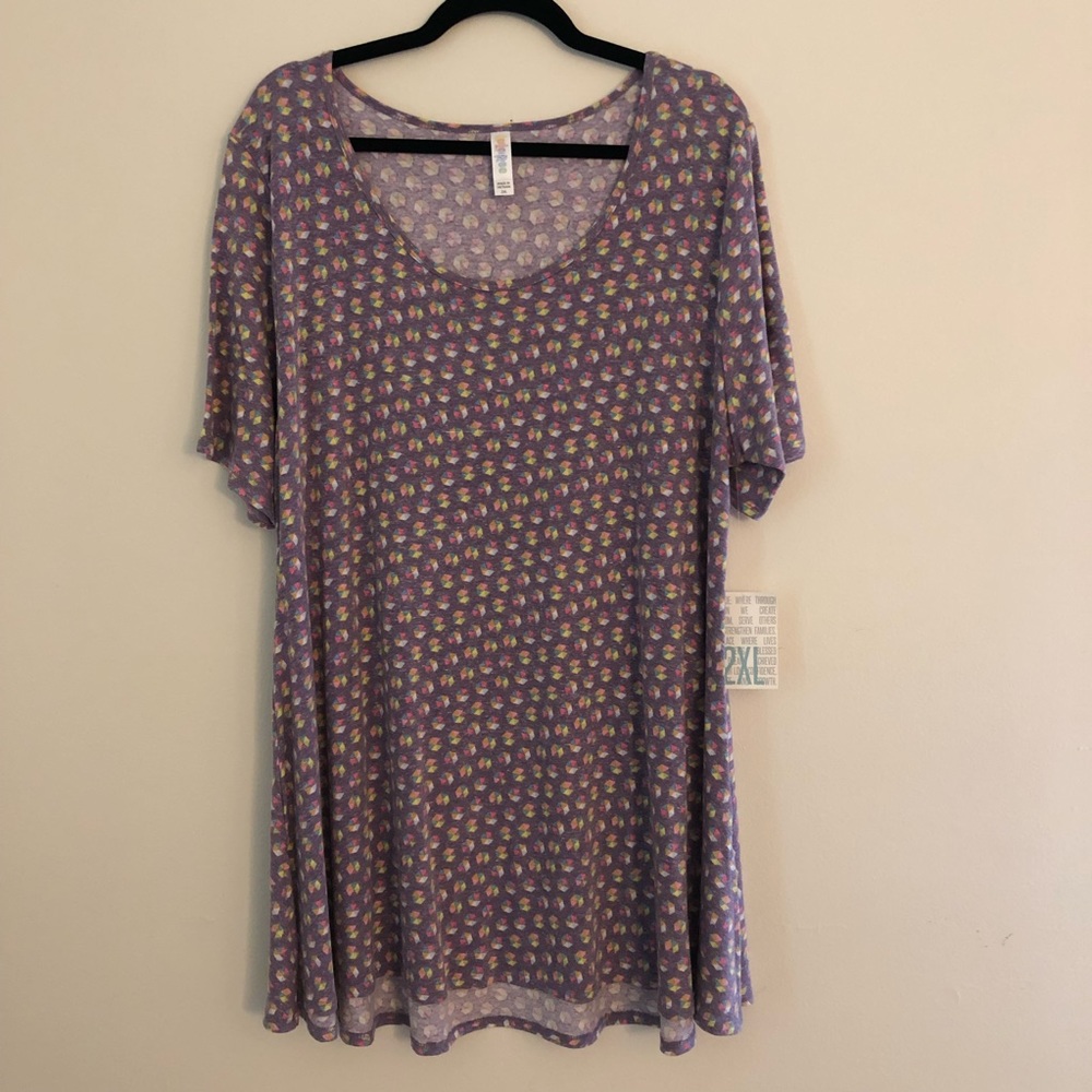 LuLaRoe Perfect Tee- NWT